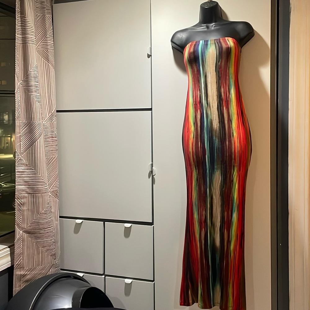 Long multicolor stretch, leg, and material dress